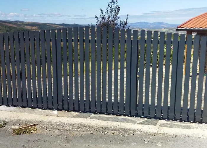 O Recanto Do Sobreiro * Vale de Porco (Braganca)